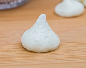 Meringue cookie