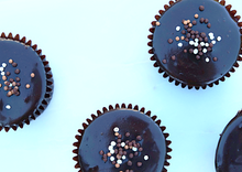 Load image into Gallery viewer, Chocolate cupcake with Brigadeiro frosting (6 units)
